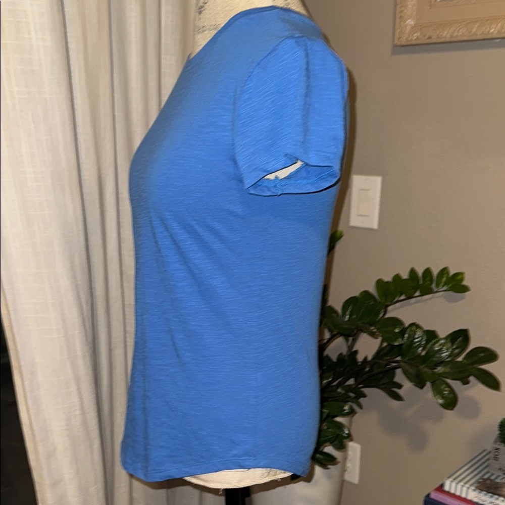 Sonoma The Everyday Tee Blue shortsleeve Women's Top casual shirt size Small - Picture 4 of 7